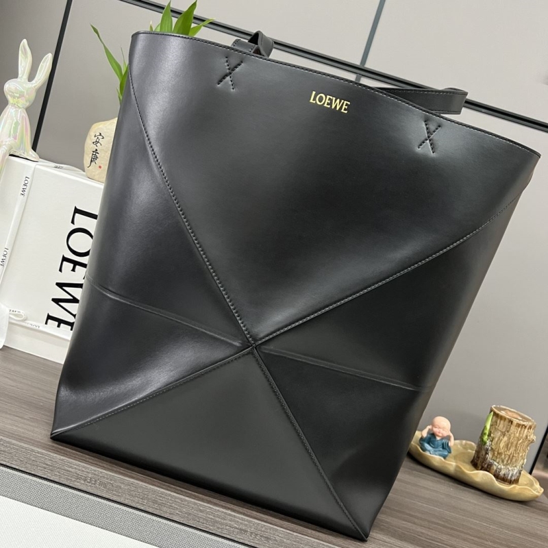 l*ew* shopping bags